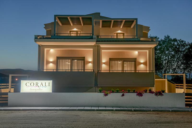 Corali Luxury Villas 伊里斯斯 外观 照片