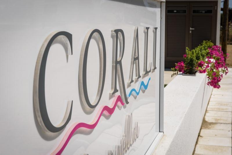 Corali Luxury Villas 伊里斯斯 外观 照片